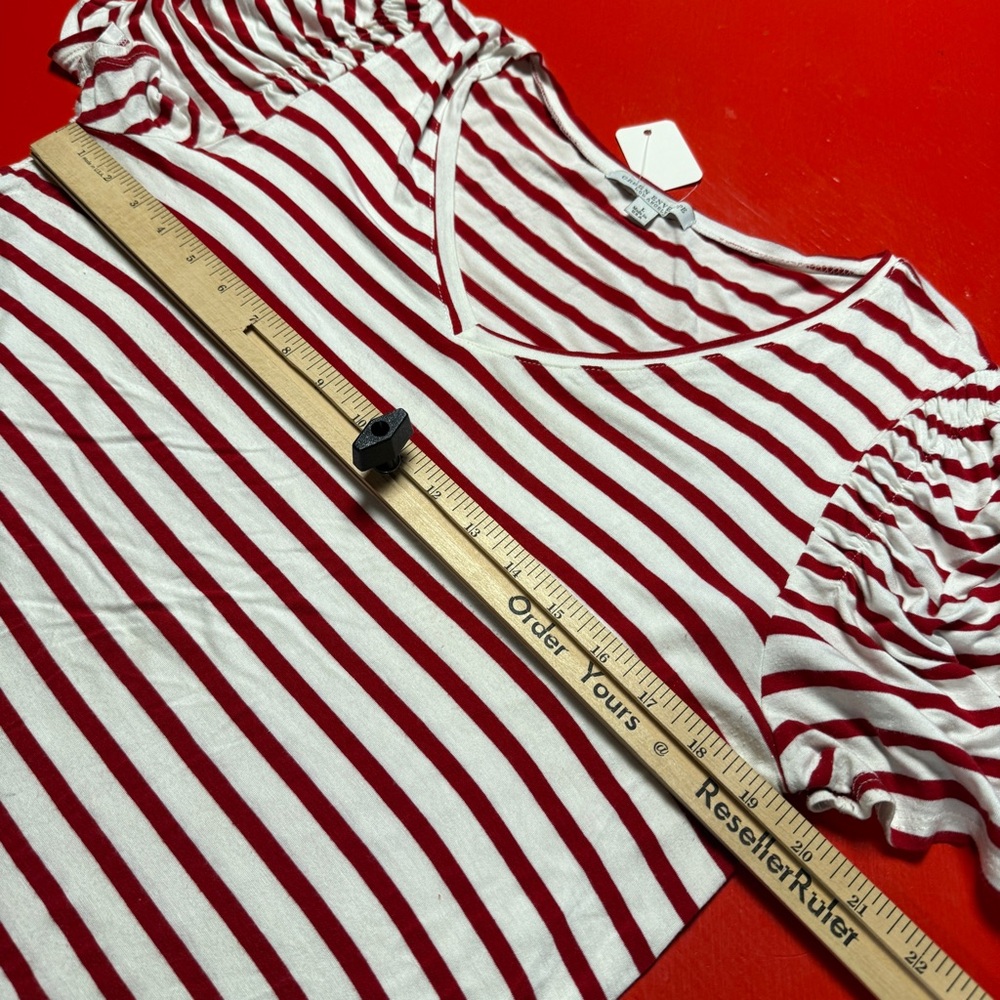 GREEN ENVELOPE Striped Red and White Women's T SHIRT V NECK - Picture 5 of 6